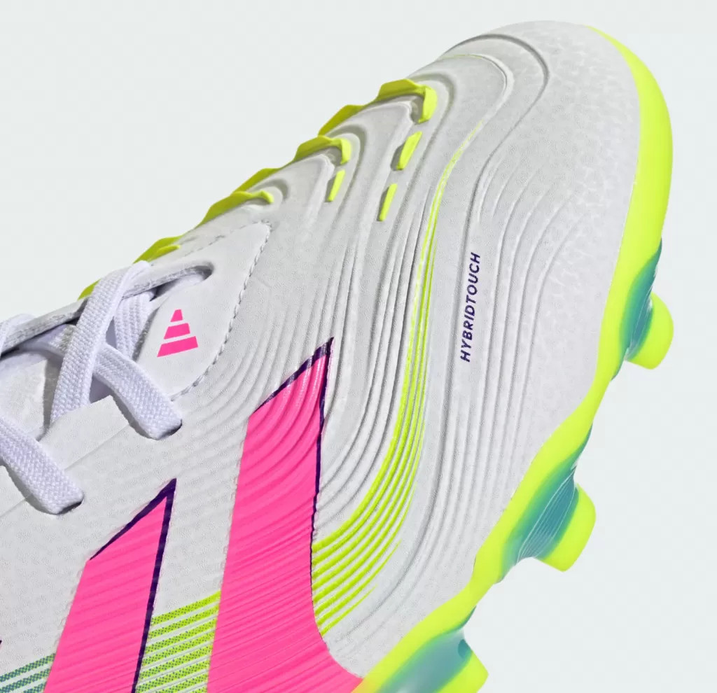 Бутсы полупрофессиональные Adidas Predator Pro MG